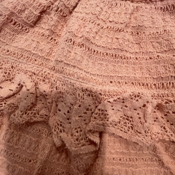 AERIE CROCHET RUFFLE MINI SKIRT ! Vintage pink! Elastic ! New! M - Picture 3 of 3